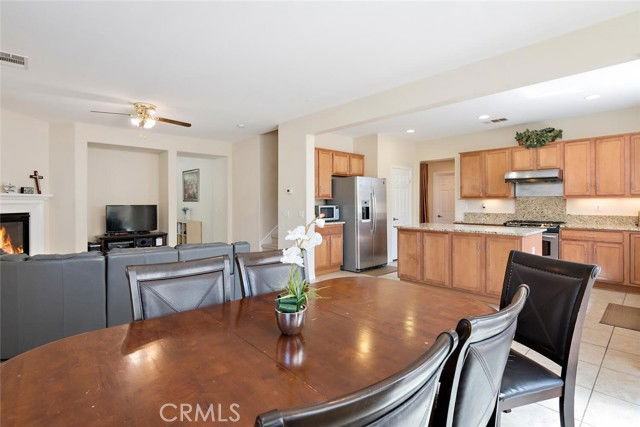 28722 Coal Mountain Ct - Photo 3 of 8