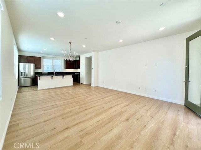 24339 Verdugo Cir - Photo 6 of 8