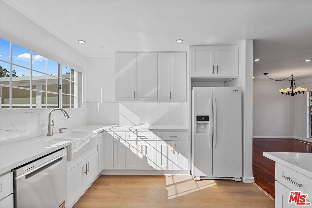 3340 Alabama St - Photo 2 of 8