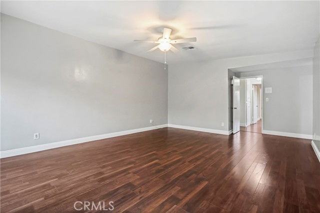 24210 Bessemer St - Photo 2 of 8