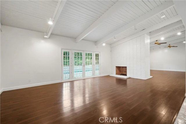 24210 Bessemer St - Photo 7 of 8