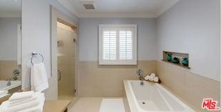 10331 La Grange Ave - Photo 3 of 8