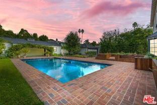 606 N Camden Dr - Photo 1 of 1