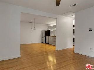 906 Venezia Ave #B - Photo 4 of 8