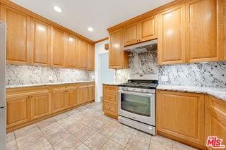 844 19th St - Photo 2 of 8