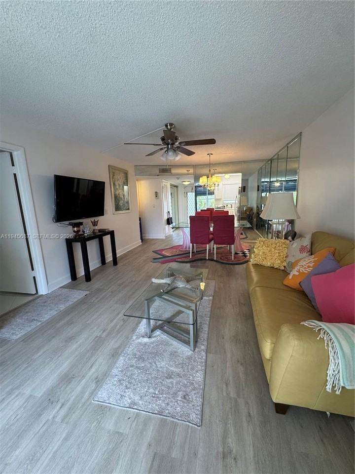 8280 Sunrise Lakes Blvd #202 - Photo 6 of 8