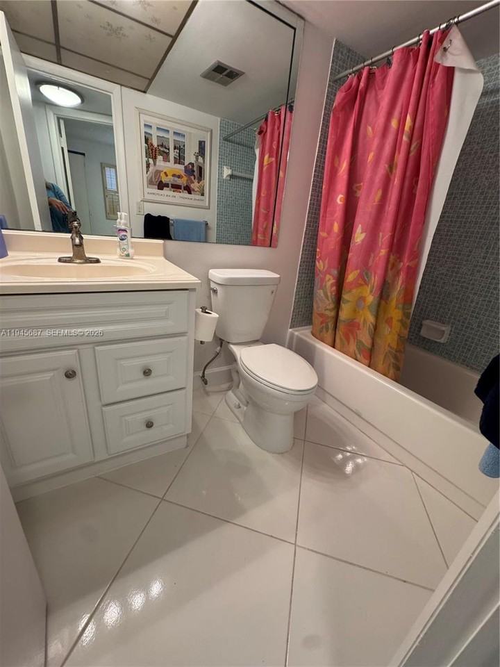 8280 Sunrise Lakes Blvd #202 - Photo 7 of 8