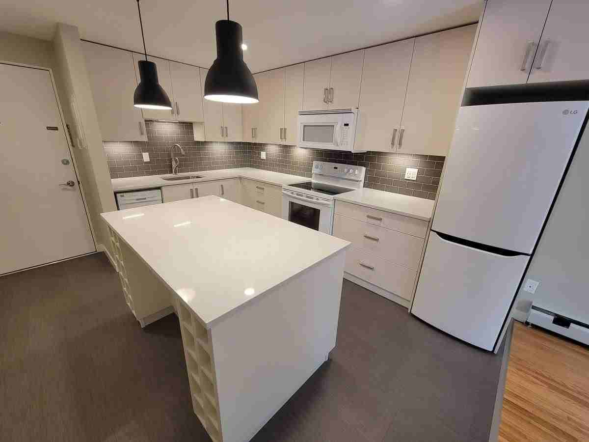 1617 Graveley Street #307 - Photo 4 of 14