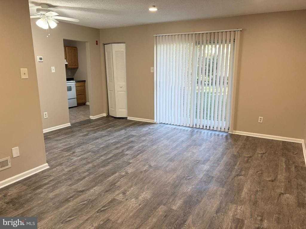 221 Highland Blvd Apt A #A - Photo 3 of 22