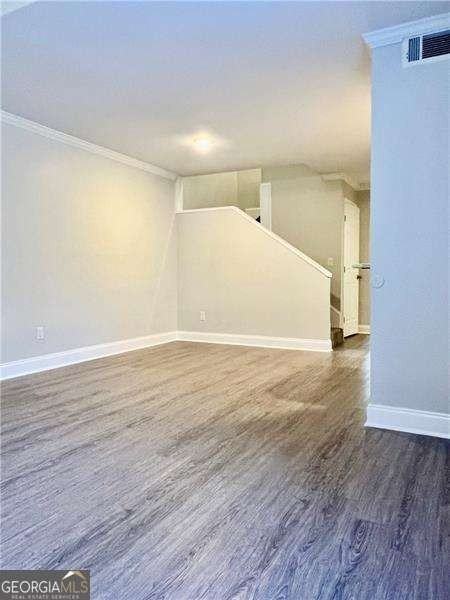 555 Picketts Bend Ct - Photo 7 of 15