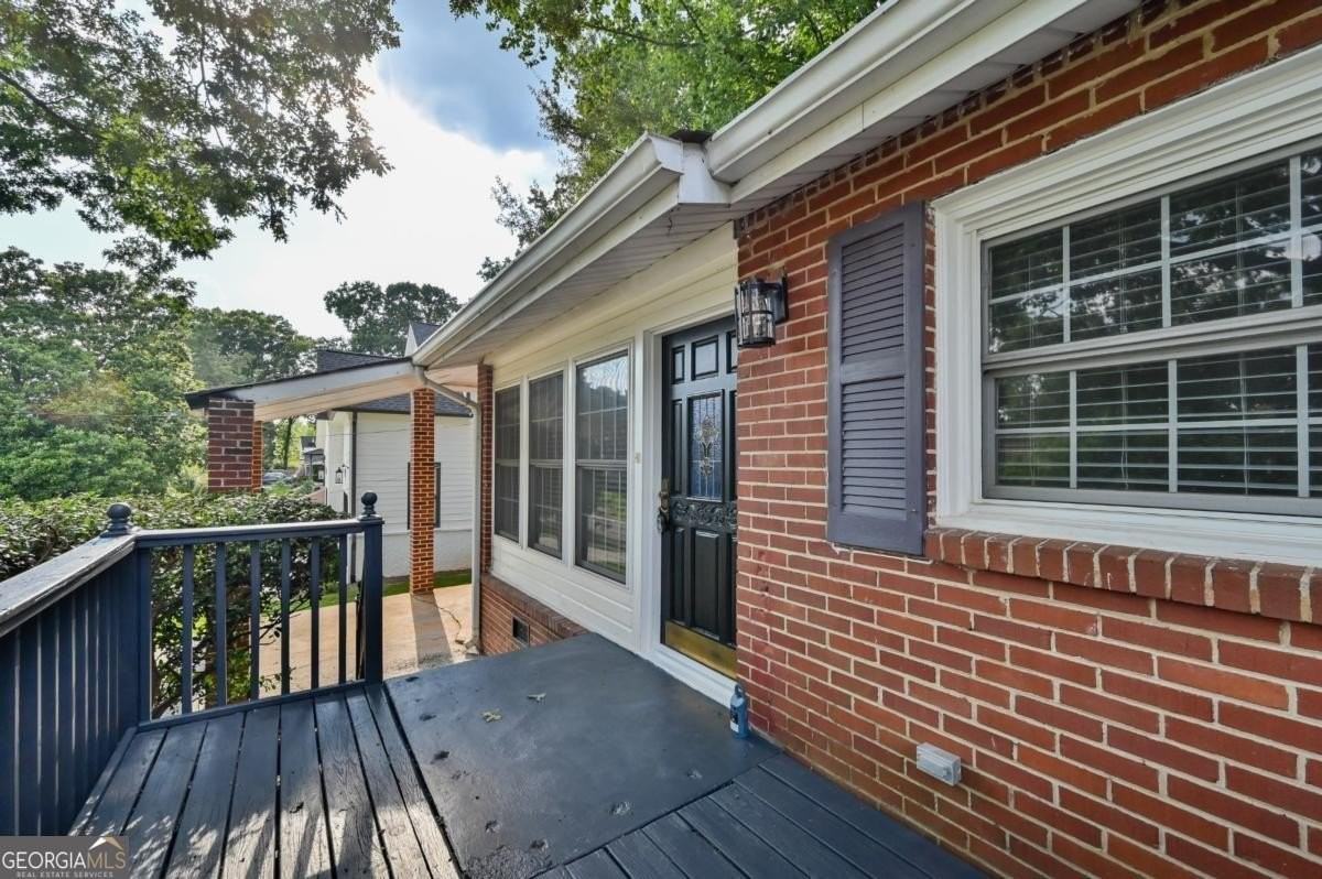 2454 Drew Valley Rd Ne - Photo 3 of 37