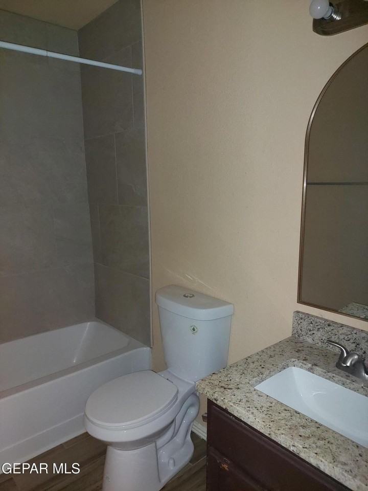 10413 Valle Suave Dr - Photo 5 of 21