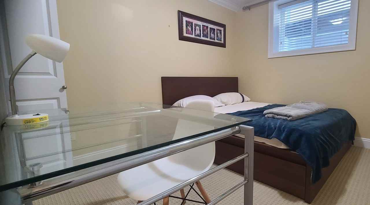 3557 Rosemary Heights Drive - Photo 4 of 8