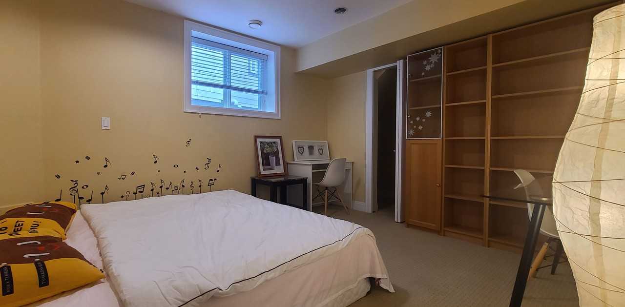 3557 Rosemary Heights Drive - Photo 5 of 8