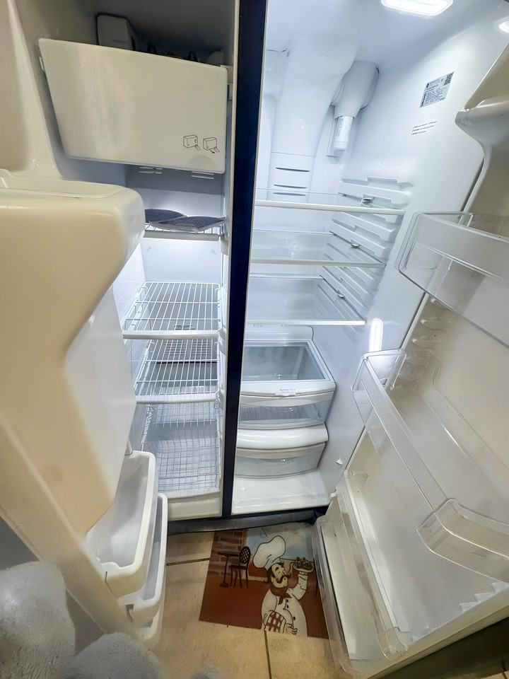 Deer Hollow Dr - Photo 7 of 28