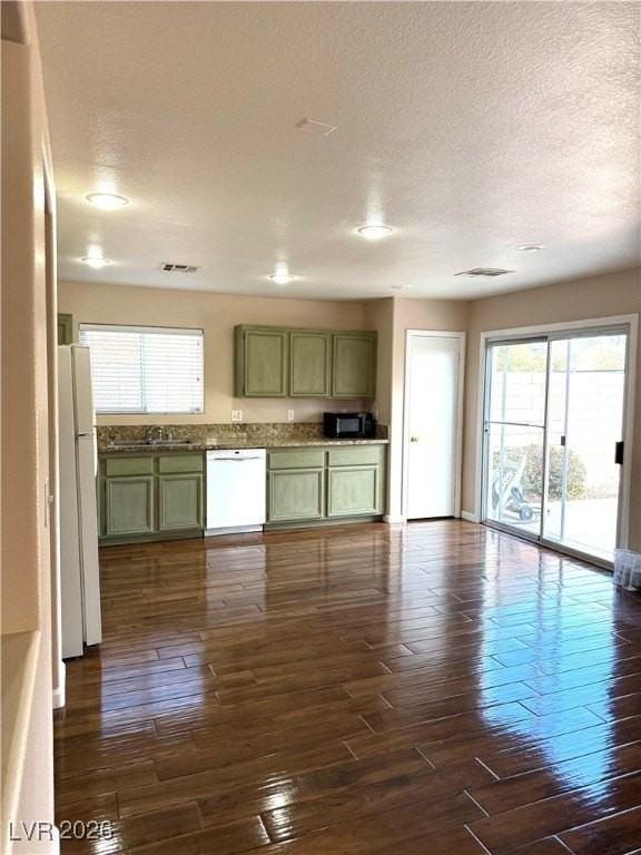 804 Sistine St - Photo 7 of 29