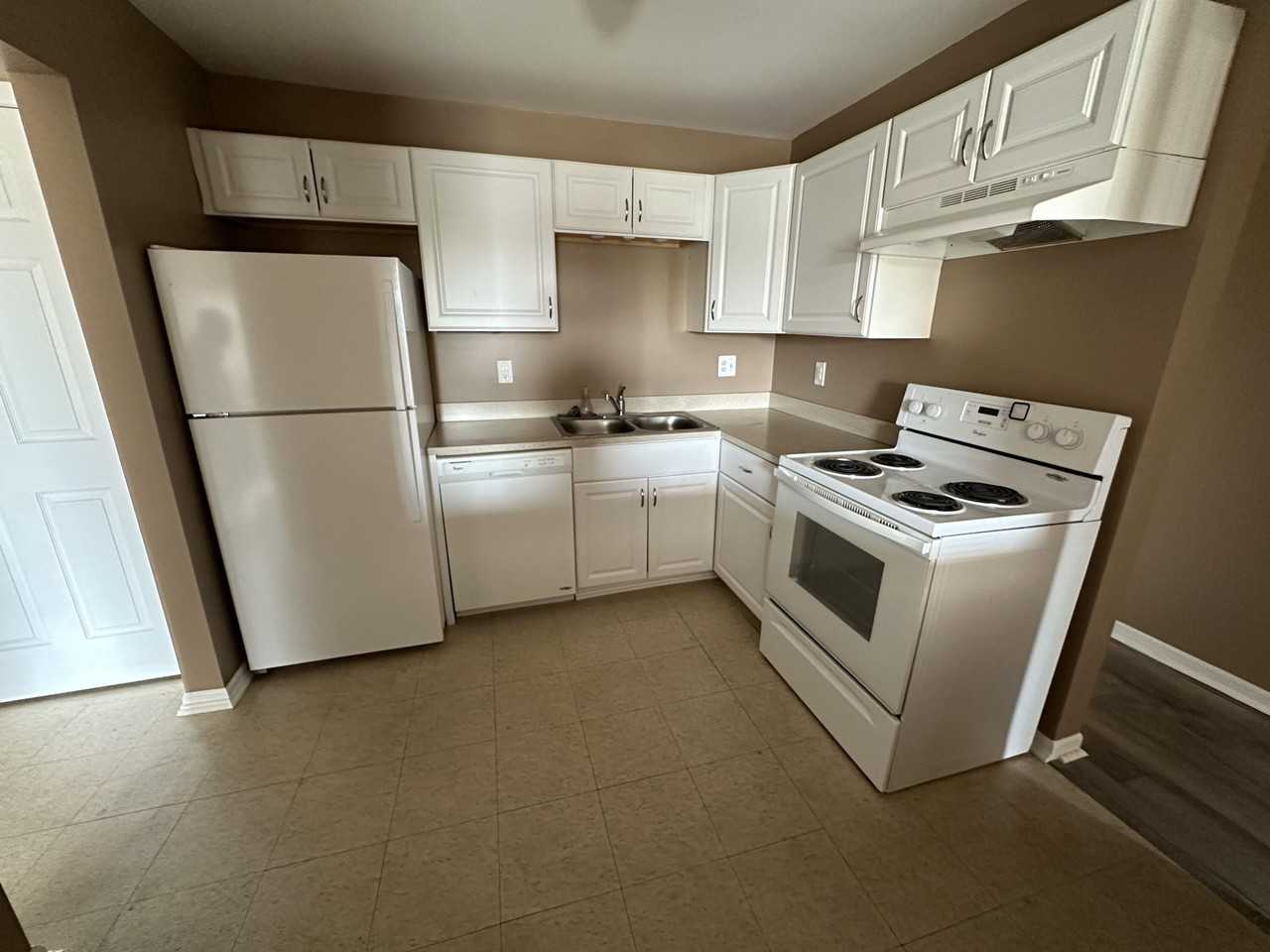 2579 Union Lake Rd Unit 1 #1 - Photo 7 of 11