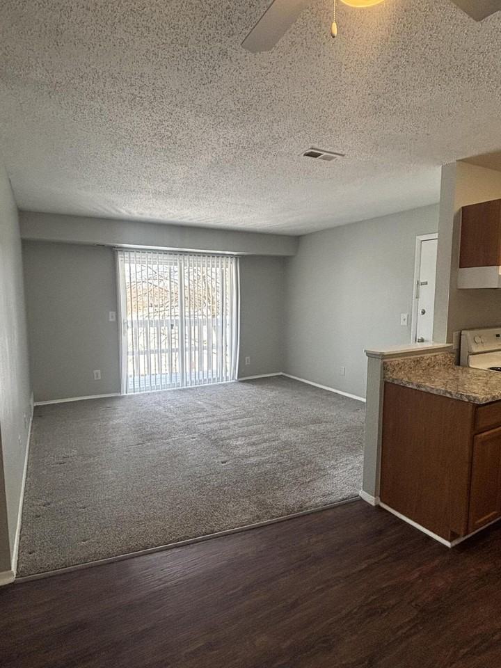 157 Canfield St Apt 10 #10 - Photo 3 of 16