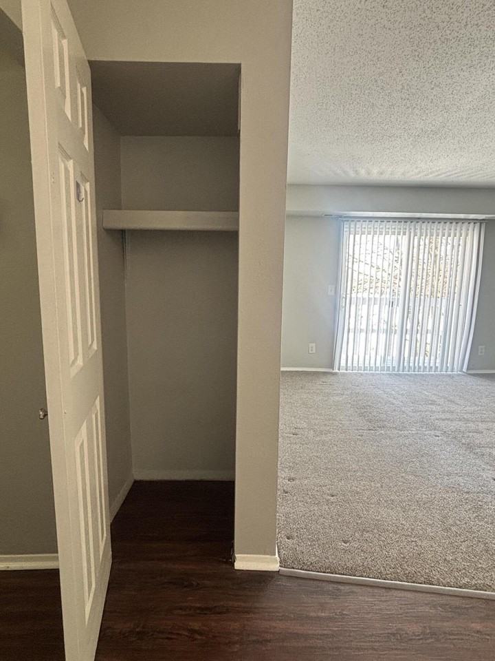 157 Canfield St Apt 10 #10 - Photo 6 of 16