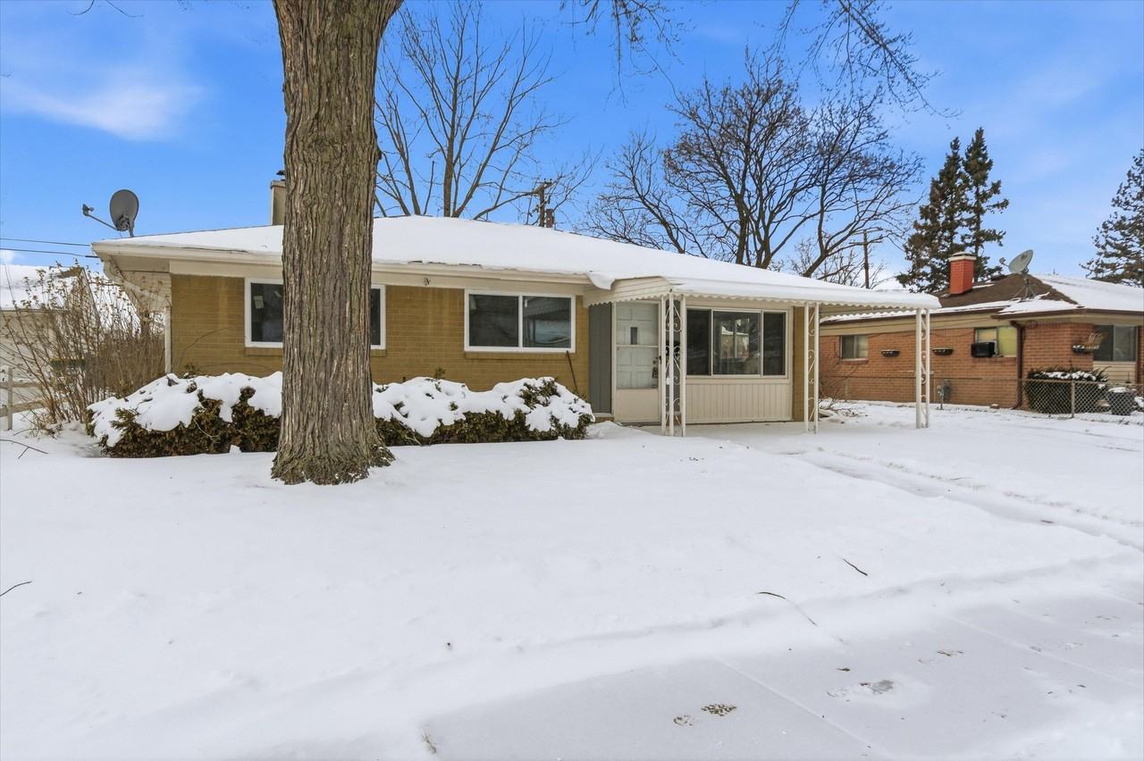 1310 Jeff St - Photo 2 of 23