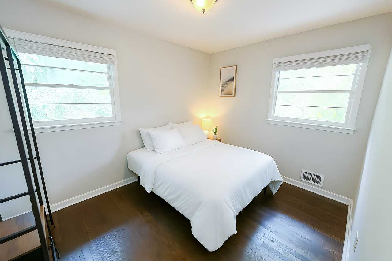 Wisteria Ln Sw - Photo 3 of 6