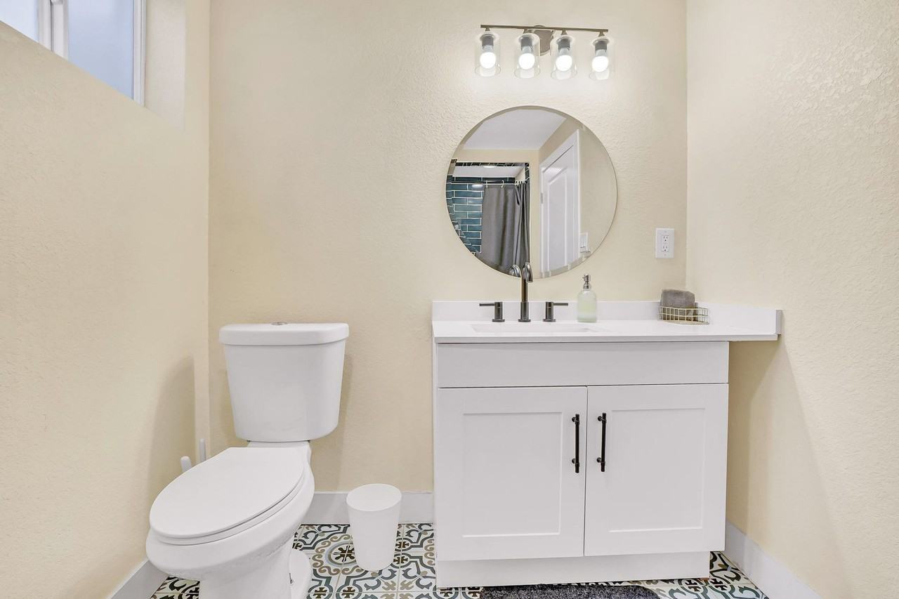 Janice Way - Photo 5 of 14