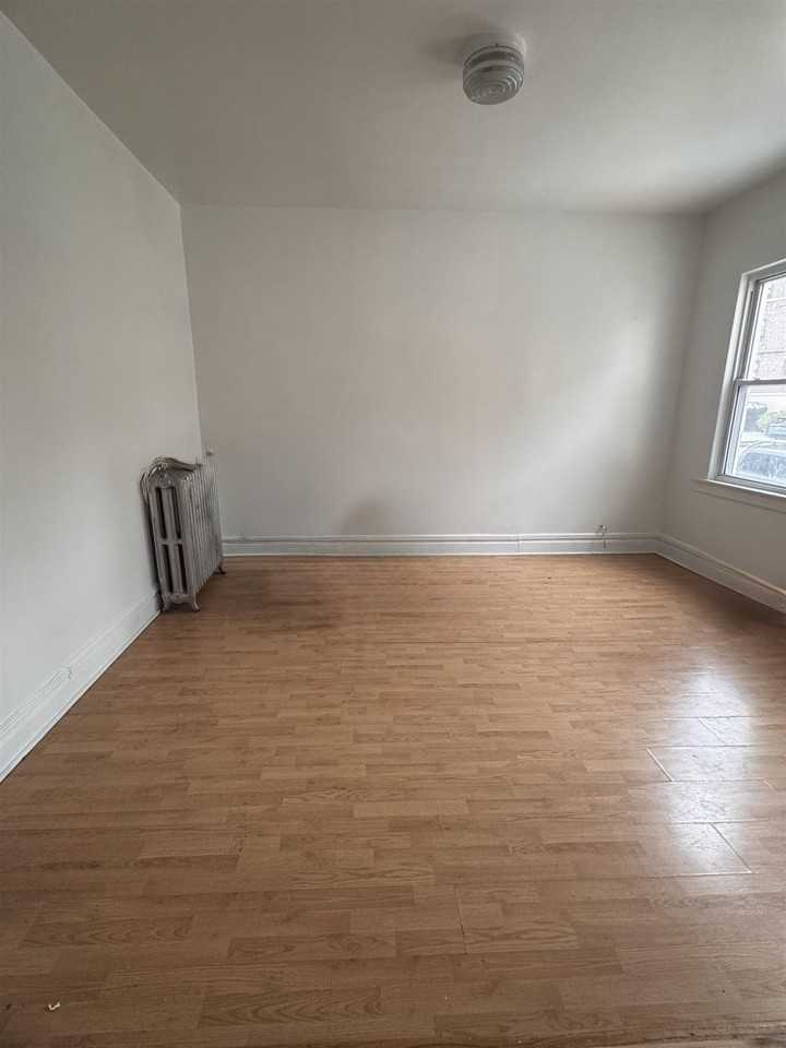 318 Randolph Ave #1 - Photo 3 of 15