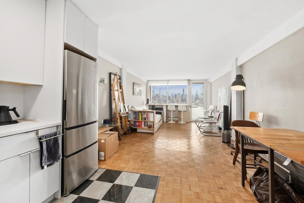 899 Boulevard E #6O - Photo 2 of 19