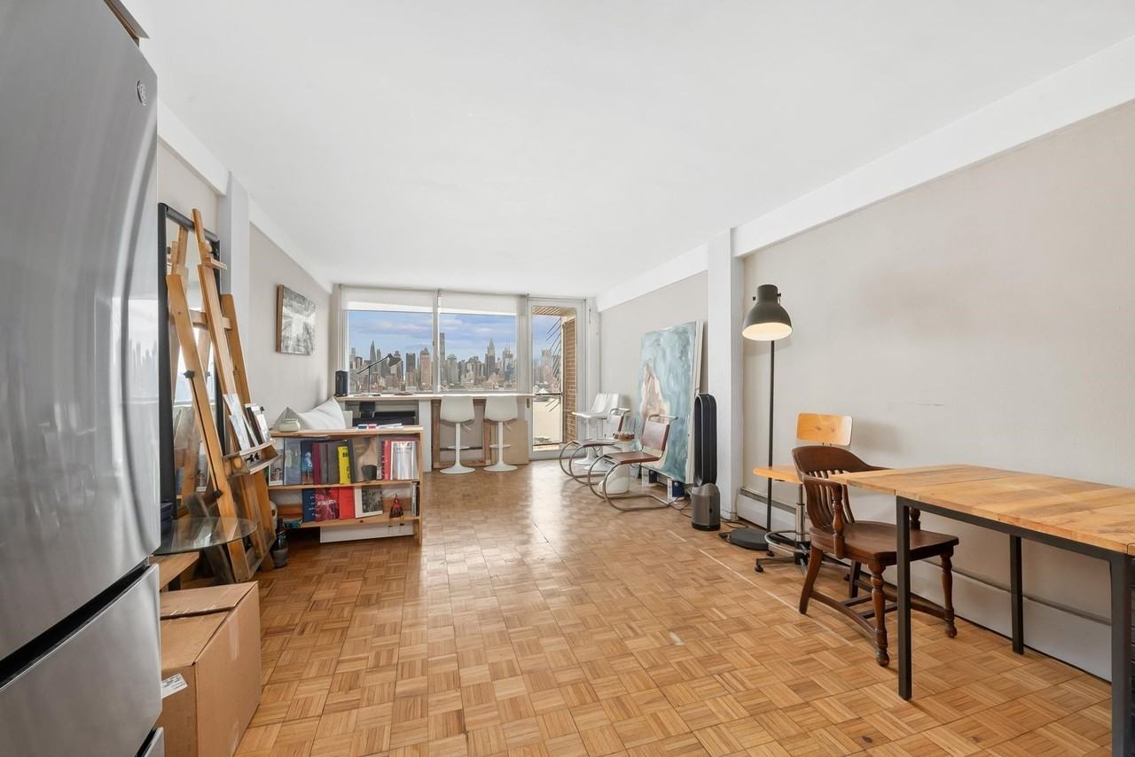 899 Boulevard E #6O - Photo 4 of 19