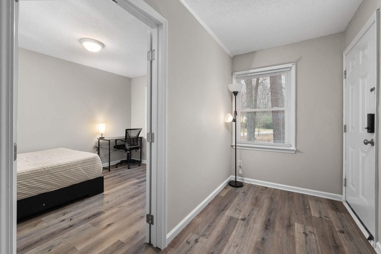 Longleaf Dr - Photo 3 of 11