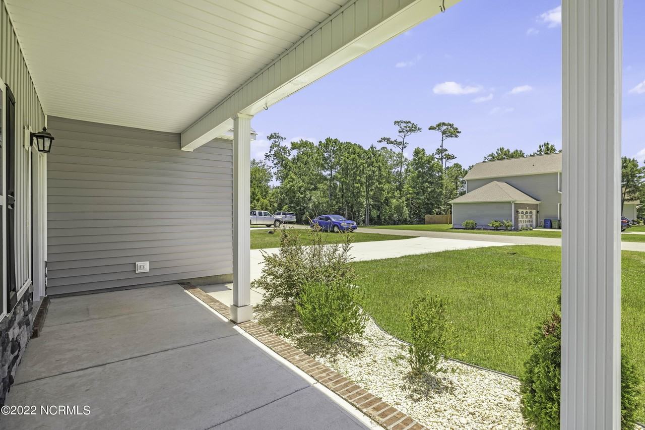 401 Gavins Run - Photo 4 of 25