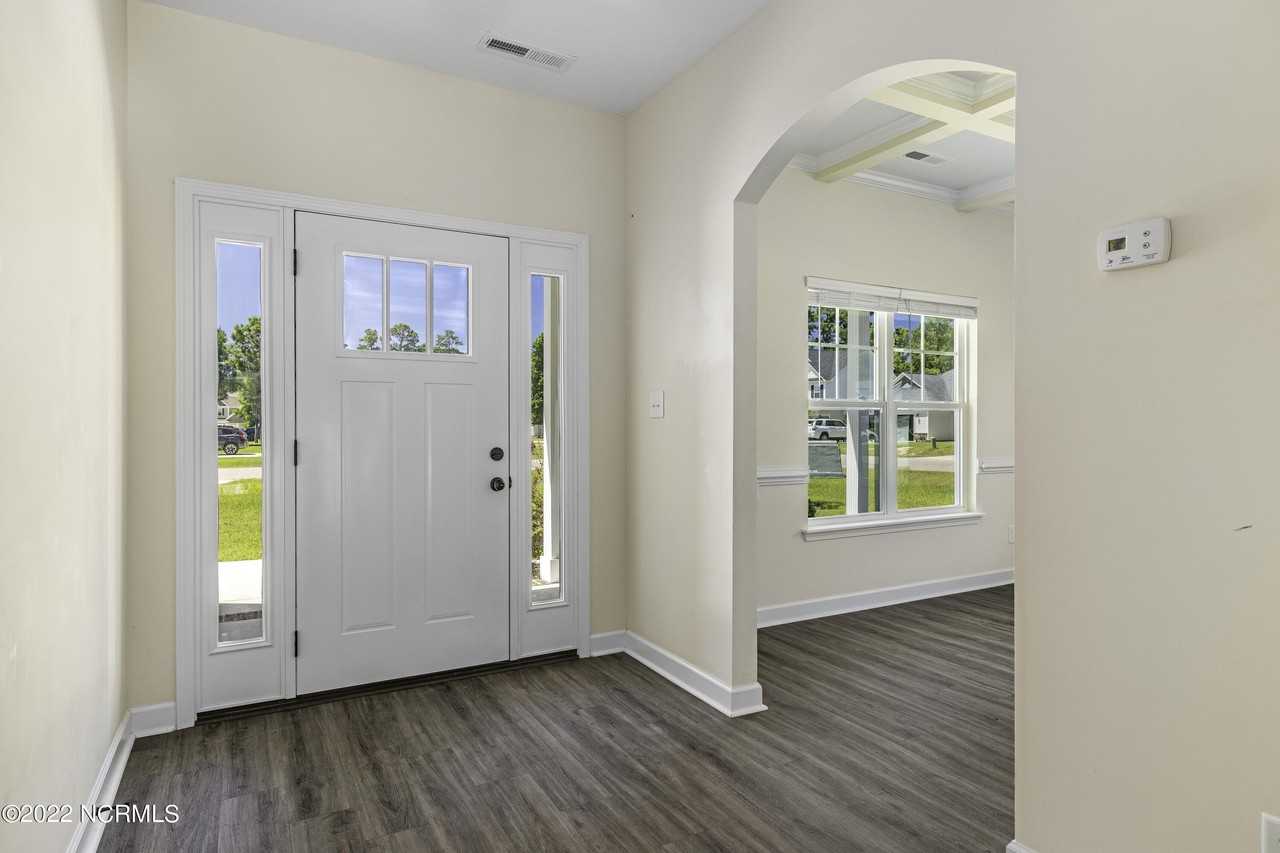 401 Gavins Run - Photo 5 of 25