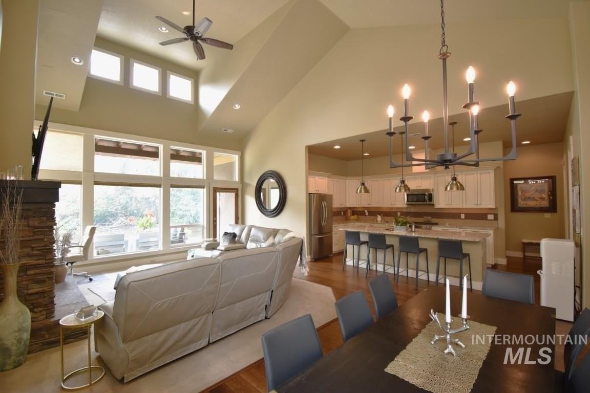 1193 E Lone Shore Dr - Photo 5 of 28