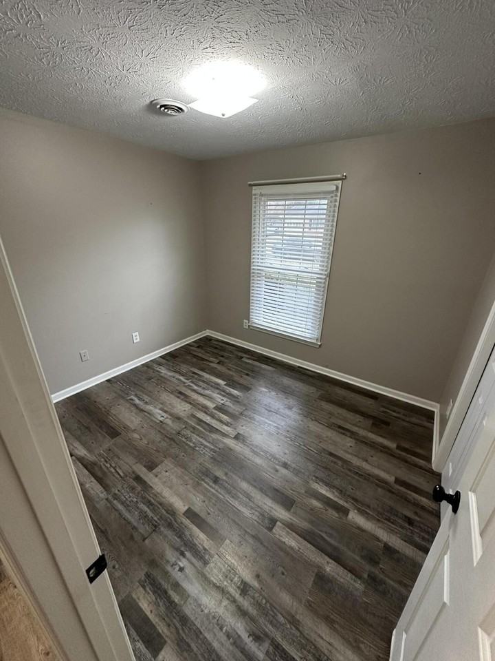 813 Pocahontas Trl - Photo 6 of 10