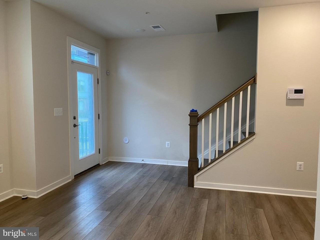 16356 Columbus Ave - Photo 5 of 24