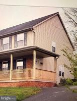 featured image of 916 Harwood Rd