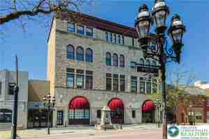 featured image of 535 Main St Apt 12 #12