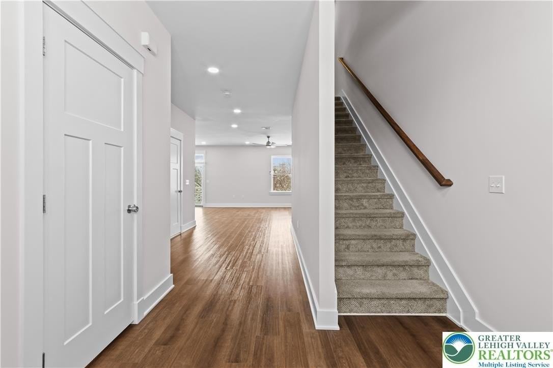 1674 Best Pl - Photo 3 of 27