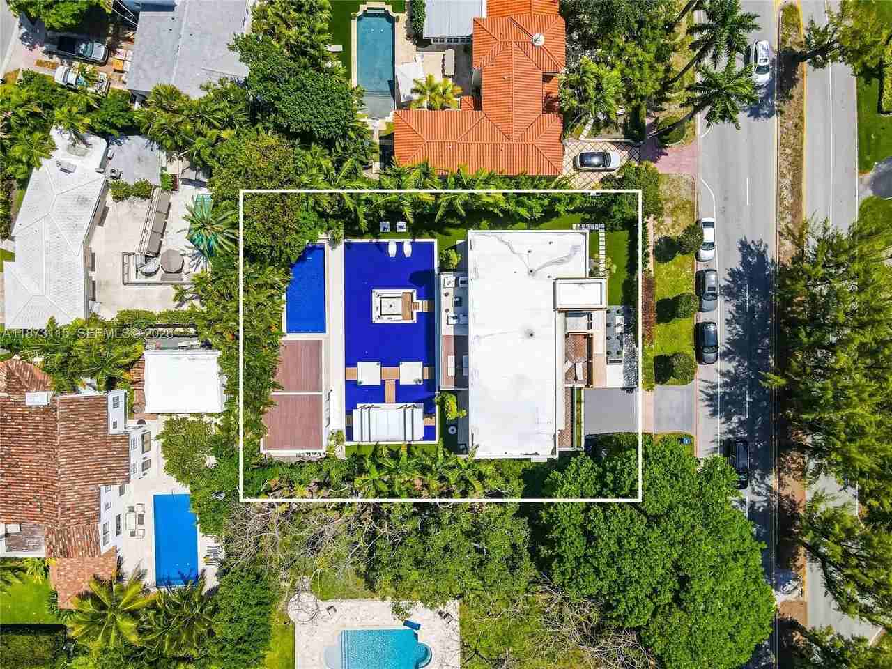 3009 Pine Tree Dr - Photo 6 of 50