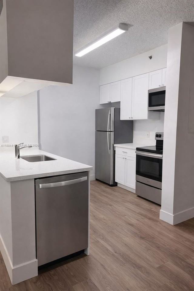 470 S Park Rd #7-205 - Photo 5 of 9