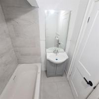 featured image of 85 Peter Street #6