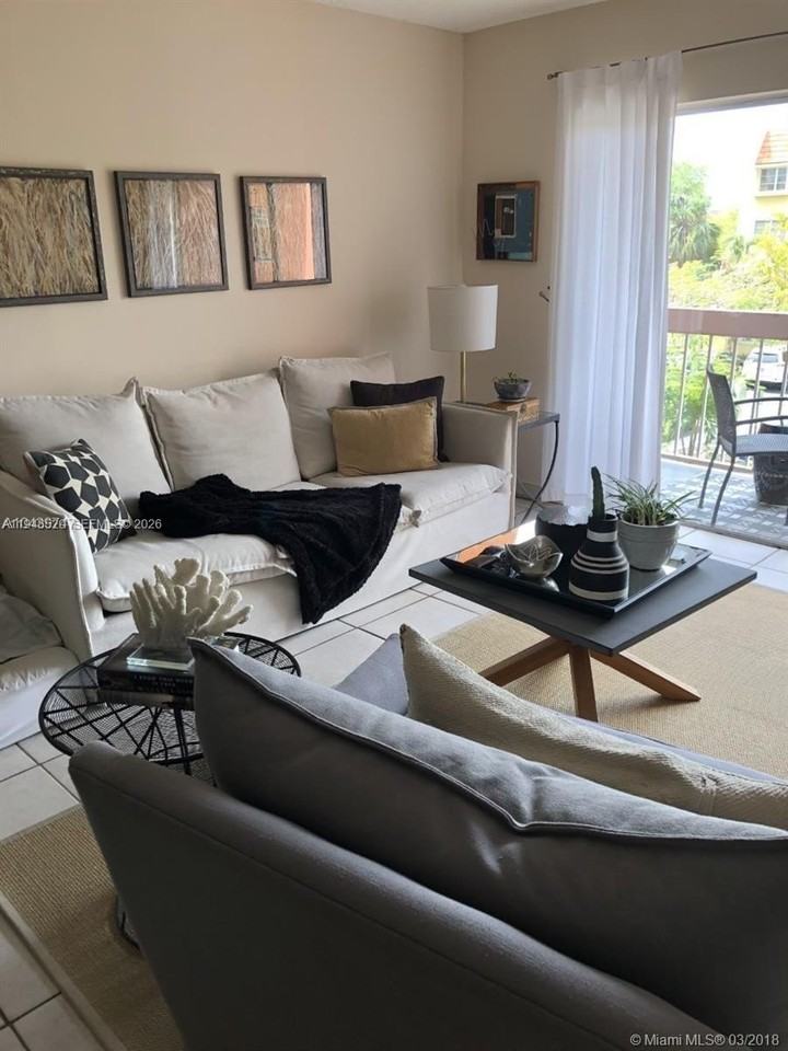 7740 Camino Real #G302 - Photo 5 of 30