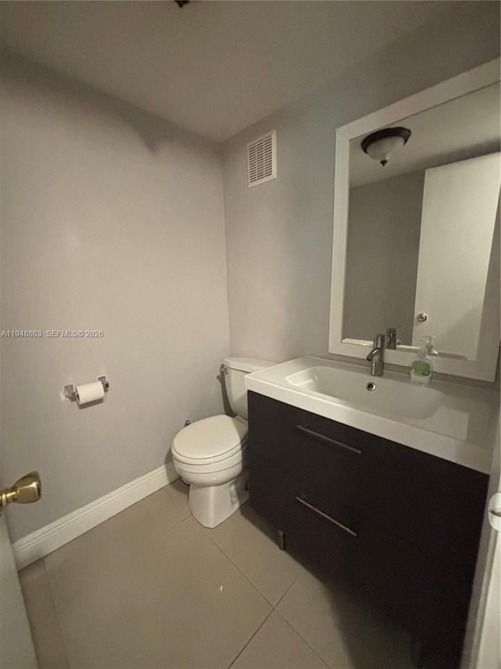 400 Commodore Dr #107 - Photo 6 of 11