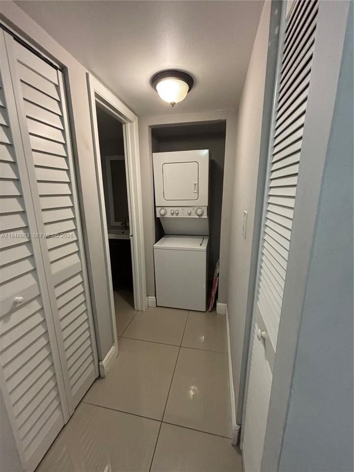 400 Commodore Dr #107 - Photo 7 of 11