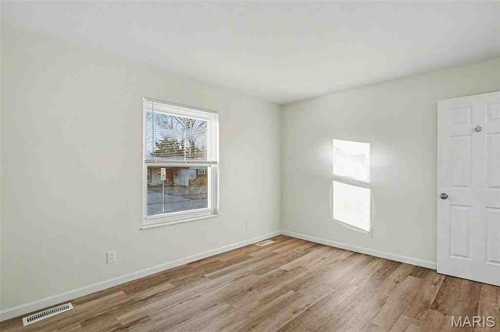 4895 Lockwig Trl - Photo 6 of 14