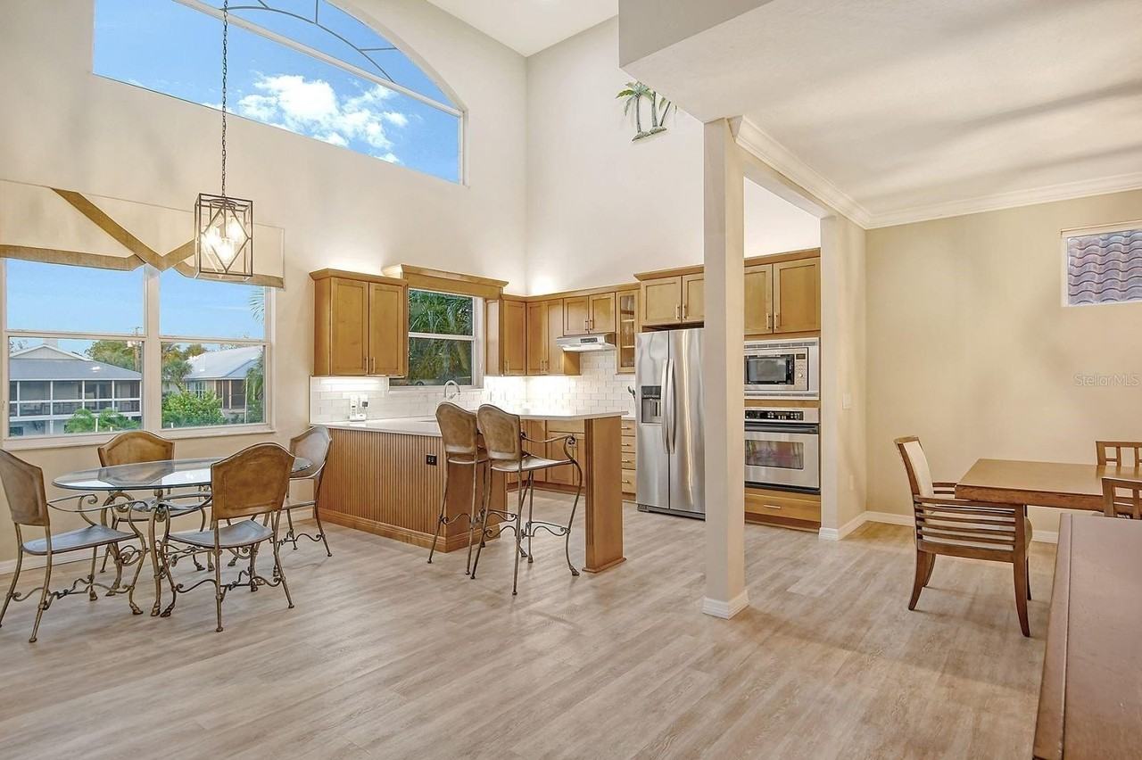 4931 Oxford Dr - Photo 7 of 26