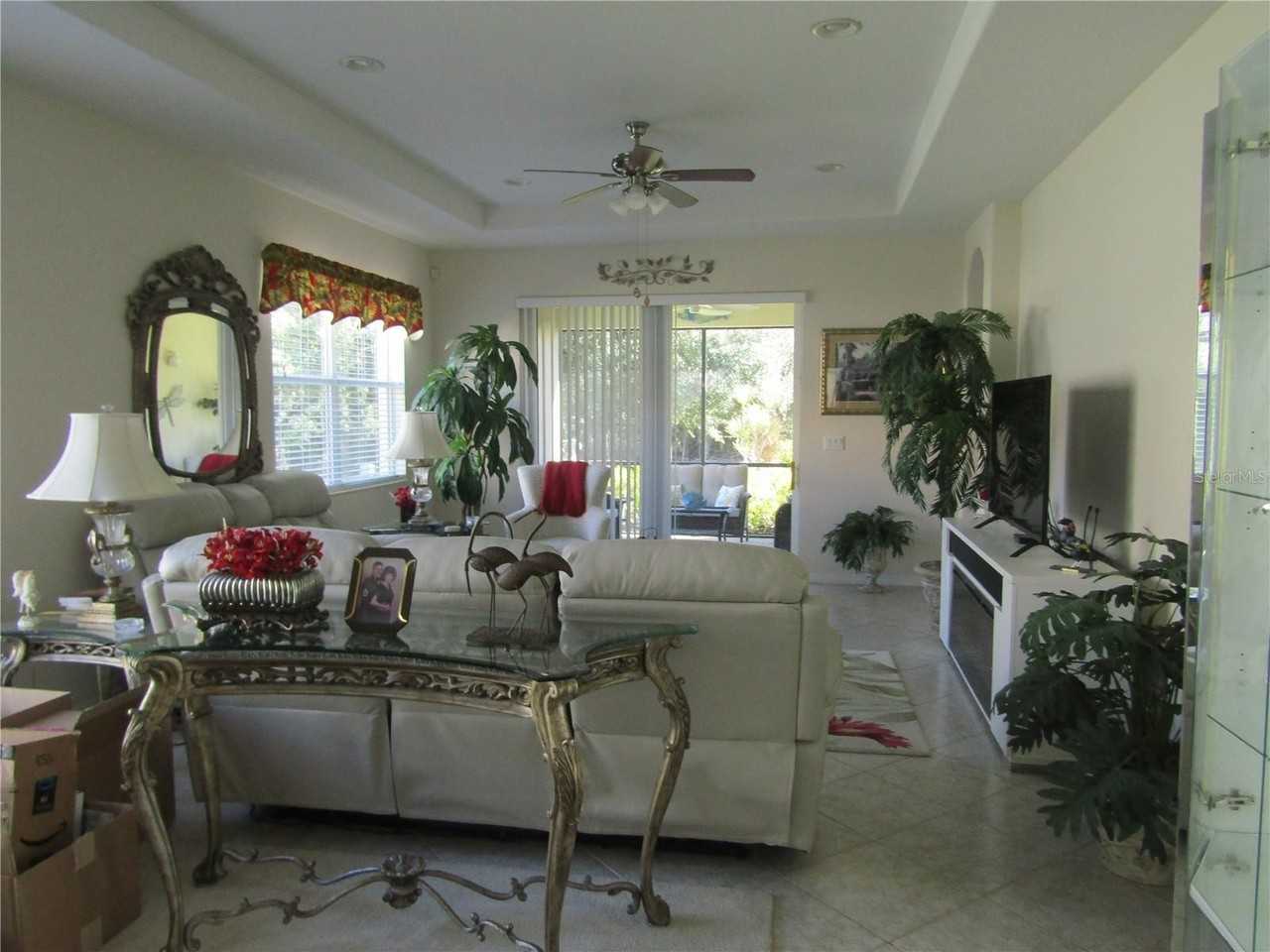 334 Mestre Pl - Photo 6 of 20