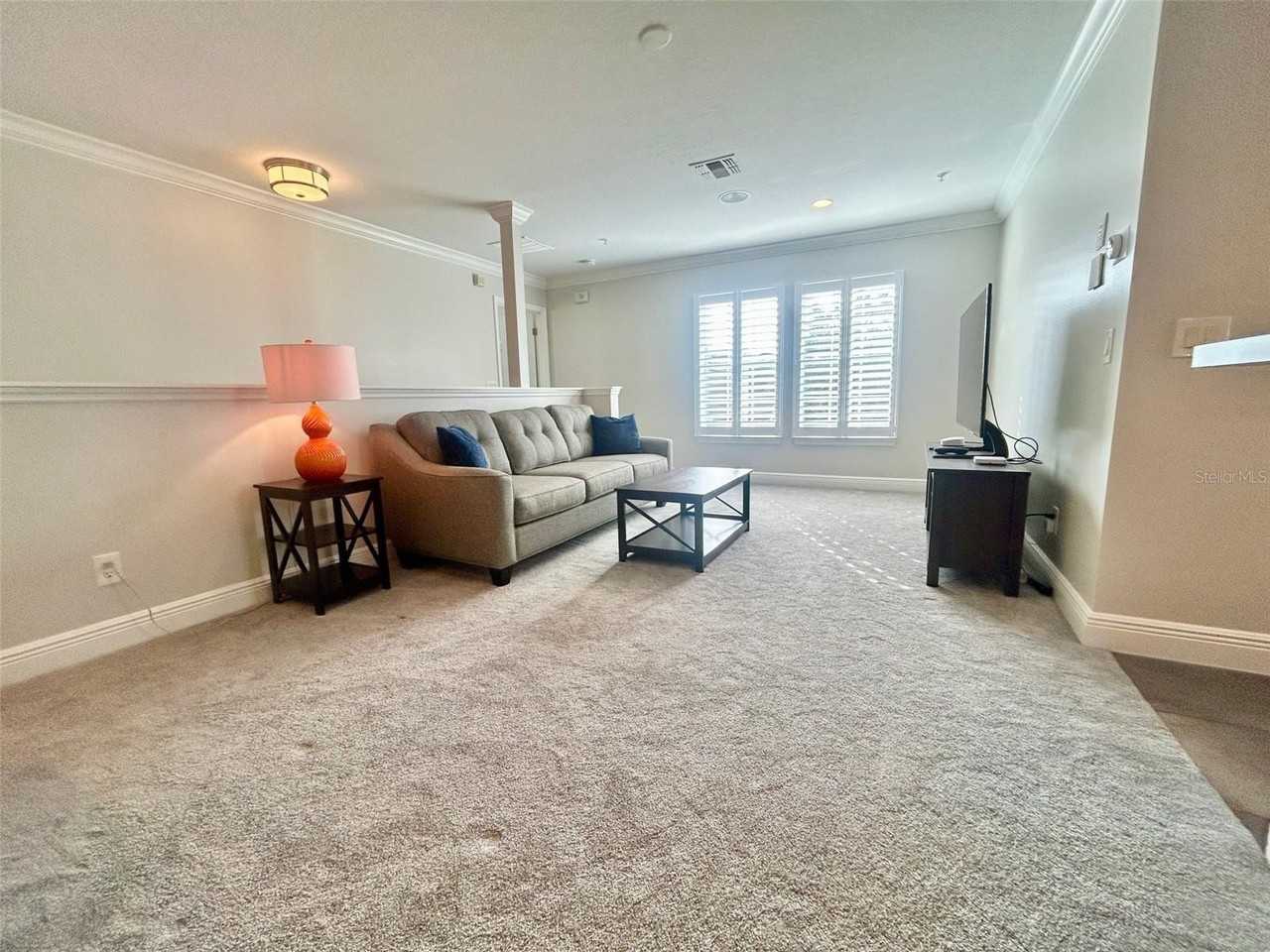 5164 Dorwin Pl - Photo 3 of 24