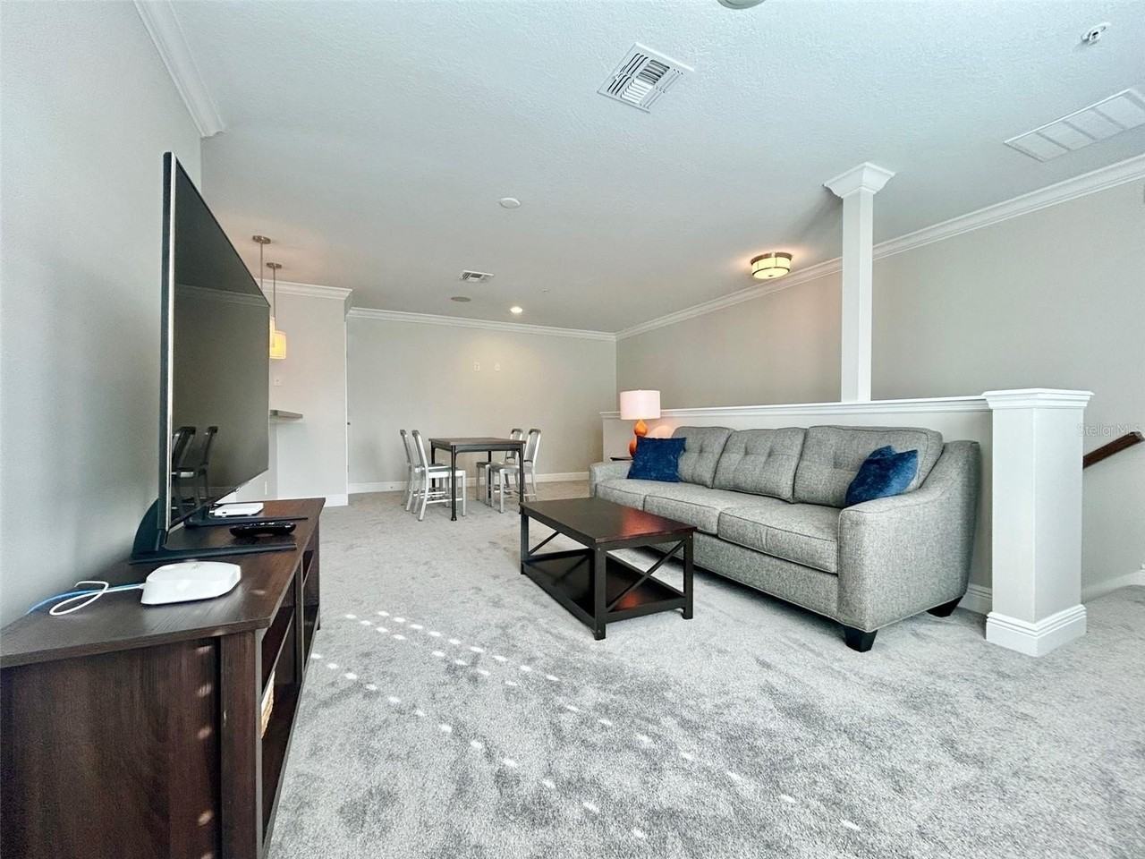 5164 Dorwin Pl - Photo 4 of 24