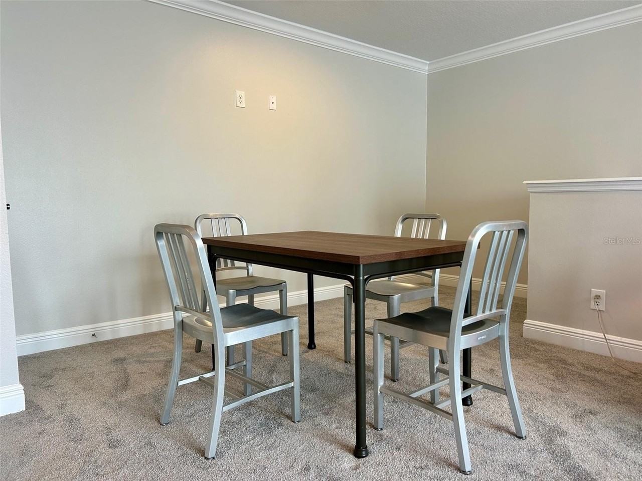 5164 Dorwin Pl - Photo 7 of 24